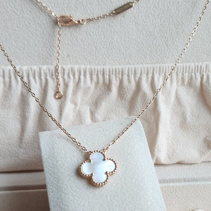 반클목걸이 네잎클로버 알함브라 자개목걸이 로골화이트(자개) (새상품) 이미지