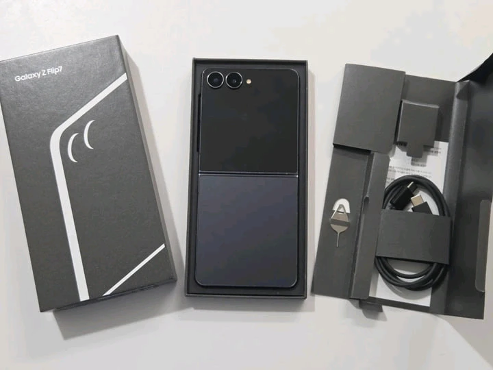 Z플립7 512GB 블랙 자급제 - 안심되는 중고거래
