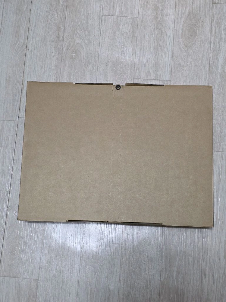 맥북프로16 M5 pro 24GB 1TB 미개봉 팝니다 MGE44KH/A MGEA4KH/A 이미지