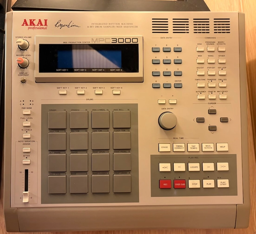 mpc3000팝니다. - 안심되는 중고거래