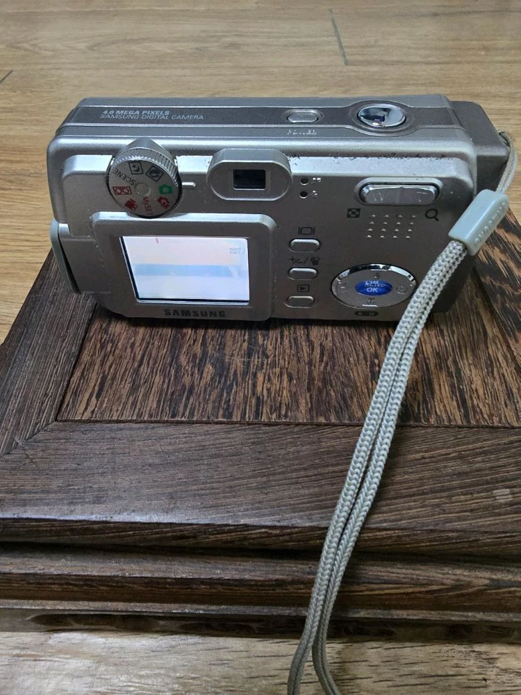 삼성 케녹스 D430 디지털 카메라 이미지