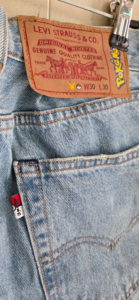 (30인치)리바이스 포켓몬 25주년 콜라보 피카츄 자수데님 청바지 리바이스(Levis)와 포켓몬(Pokmon) 택포 이미지