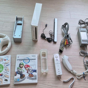 닌텐도 Wii 본체 및 게임 세트 이미지