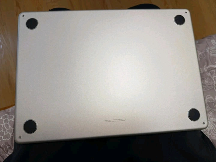 맥북에어 m3 13인치 16gb 512gb 스타라이트 이미지