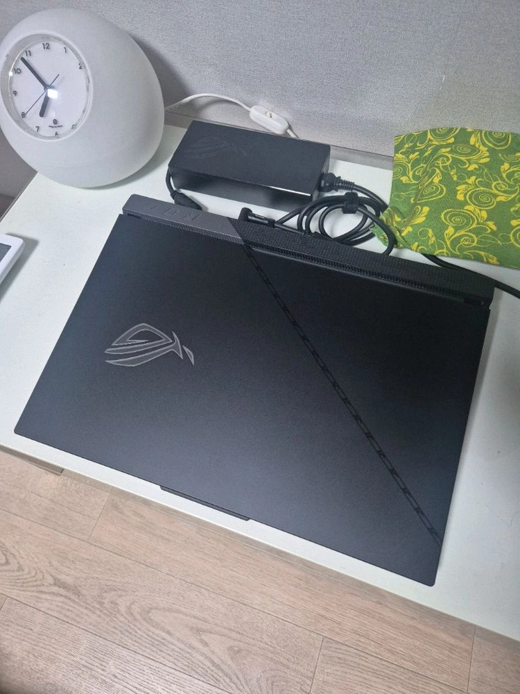 asus rog strix 4090 게이밍 노트북 이미지