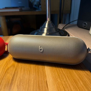애플 비츠 필 블루투스 스피커 골드(beats pill) 이미지