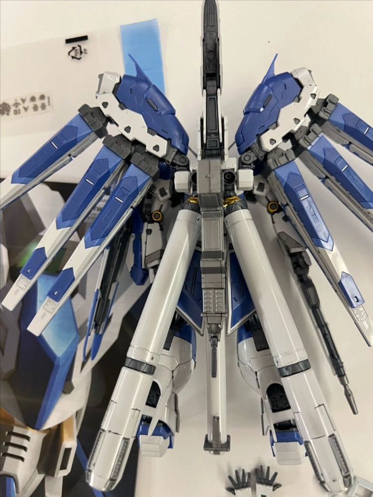 가조립 RG 하이뉴 건담 티타늄 피니쉬 + 델피데칼 판매합니다 이미지