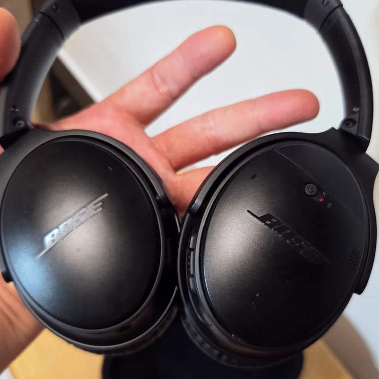 보스 노이즈 캔슬링 무선 헤드폰 QC35 II 이미지