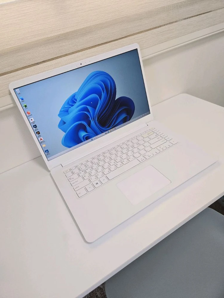 15인치 고성능 사무용 노트북(8GB,756GB,외관A급) 이미지