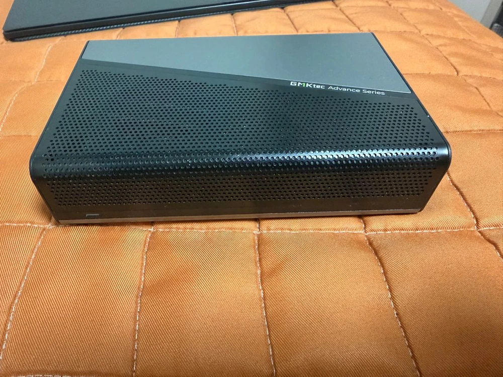gmktec ad-gp1 라데온 rx 7600m xt egpu 이미지