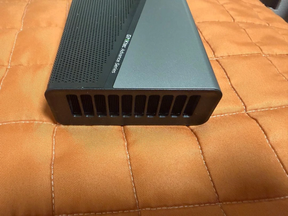 gmktec ad-gp1 라데온 rx 7600m xt egpu 이미지