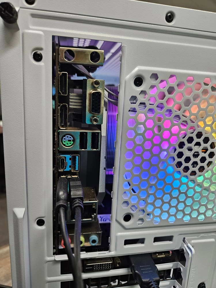 라이젠5600x, GTX1660TI 6GB, 삼성DDR4-3200 32GB*2ea, 내용확인요청 이미지