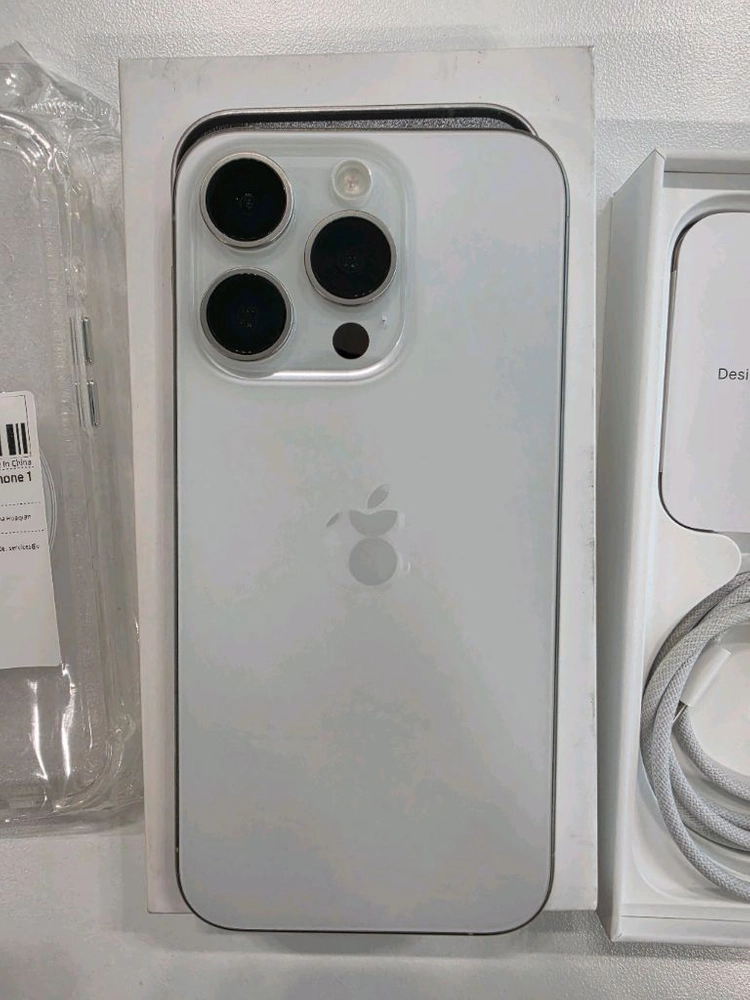 아이폰 15프로 화이트 티타늄 256GB 판매 이미지
