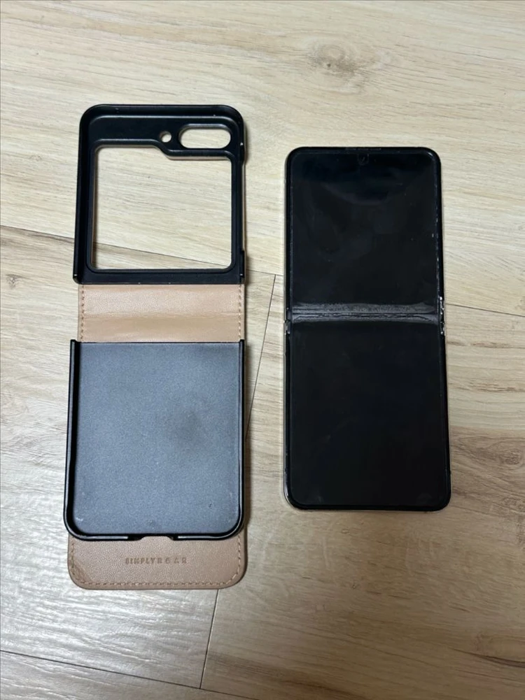 (직거래 가능)삼성 갤럭시 Z 플립5 크림 256GB 자급제!! 이미지