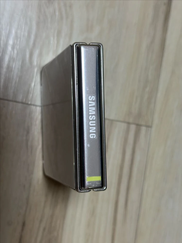 (직거래 가능)삼성 갤럭시 Z 플립5 크림 256GB 자급제!! 이미지