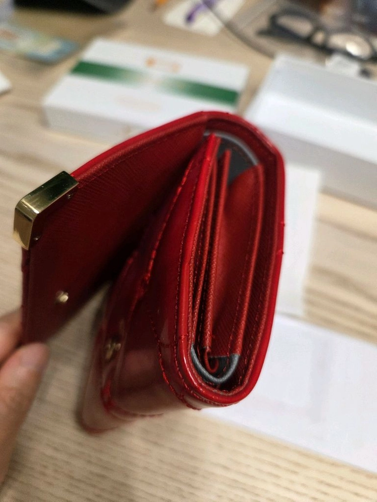빨간색 반지갑 새상품 (박스포장그대로) 이미지