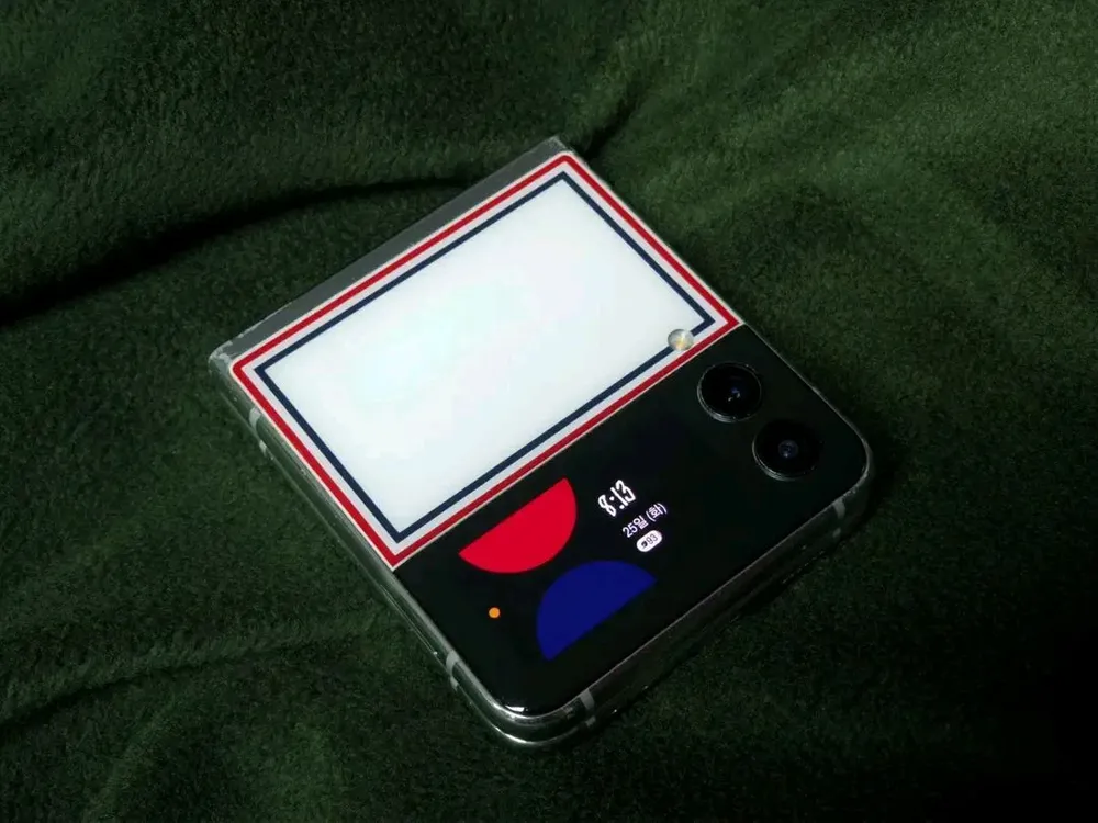 Z플립3 톰브라운 에디션 팝니다 이미지