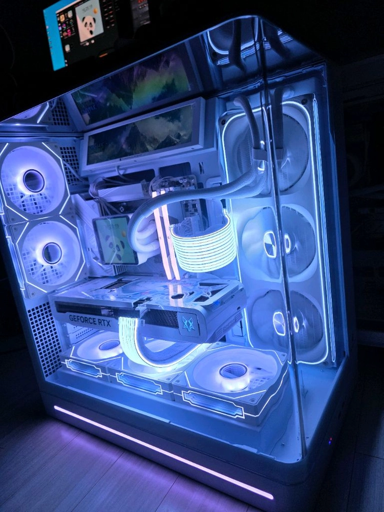 라이젠7 9800X3D RTX5080 화이트PC 팝니다 이미지
