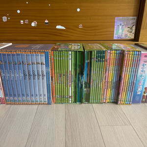 영어 교육 DVD 일괄 판매(까이유, 립프로그, 맥스앤루비 등) 이미지