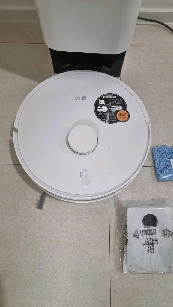 LG 로봇청소기 R5 판매해요 이미지