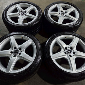 벤츠 W218 CLS 18인치 정품 휠타이어 이미지
