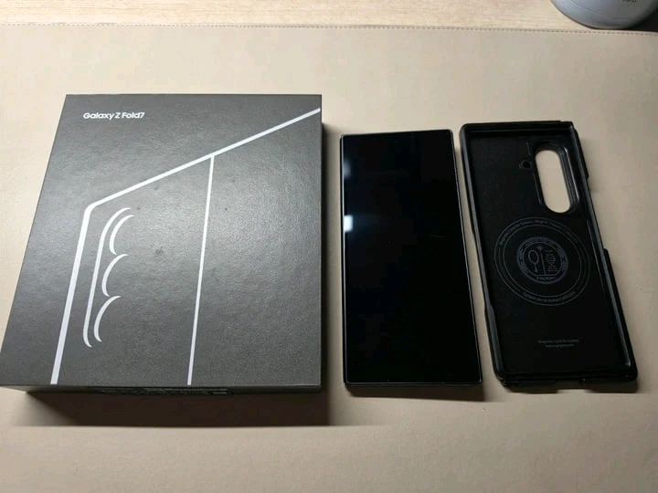 갤럭시 폴드7 512GB 제트블랙 - 안심되는 중고거래