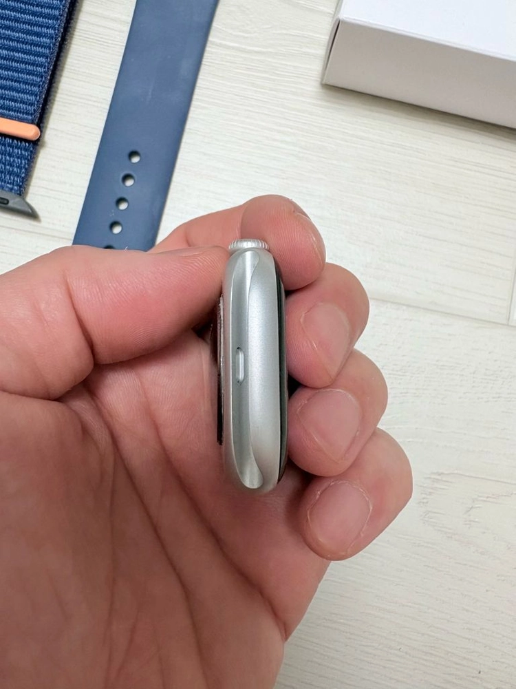 애플워치10 (GPS, 46mm, 실버) 이미지