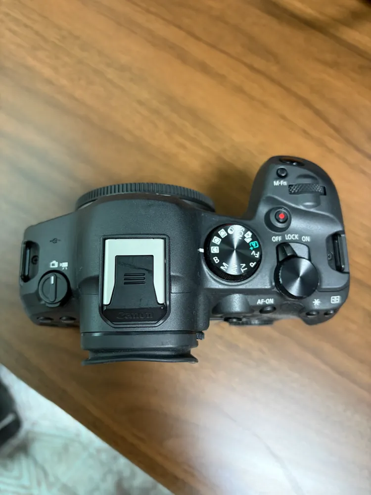 캐논 eos r6 mark2 판매합니다 이미지
