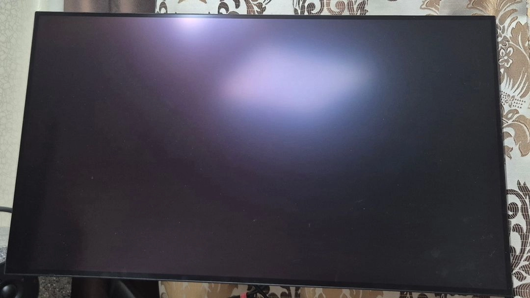 델 32인치 u3225qe 모니터, 카멜 모니터 암 팝니다. - 안심되는 중고거래