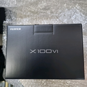후지필름X100VI 실버 (후지X100VI) 미개봉, 새제품 팝니다 이미지