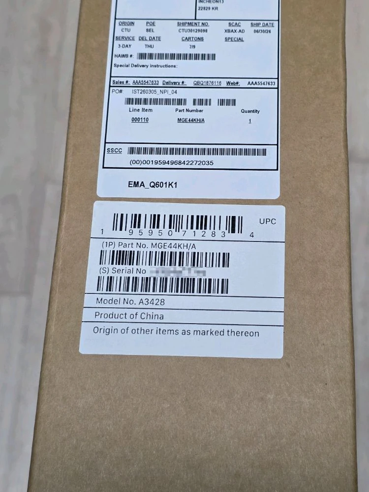 맥북프로16 M5 pro 24GB 1TB 미개봉 팝니다 MGE44KH/A MGEA4KH/A 이미지