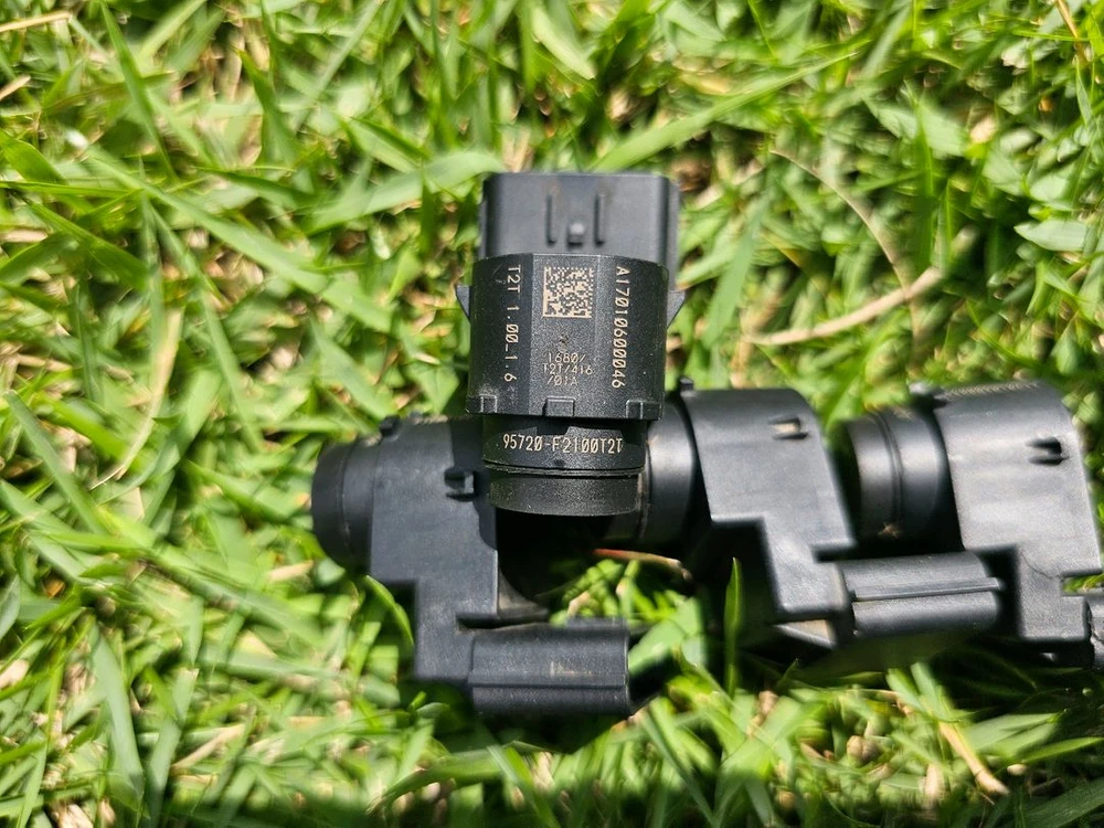 EQ900 전방주차센서 울트라소닉 센서 95720F2100T2T 이미지