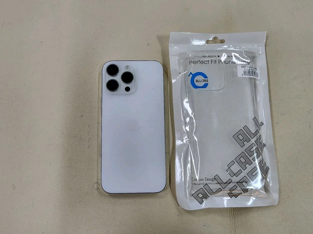아이폰16프로맥스 256G 밧데리90프로 무찍힘 상태최상 ^^ 이미지