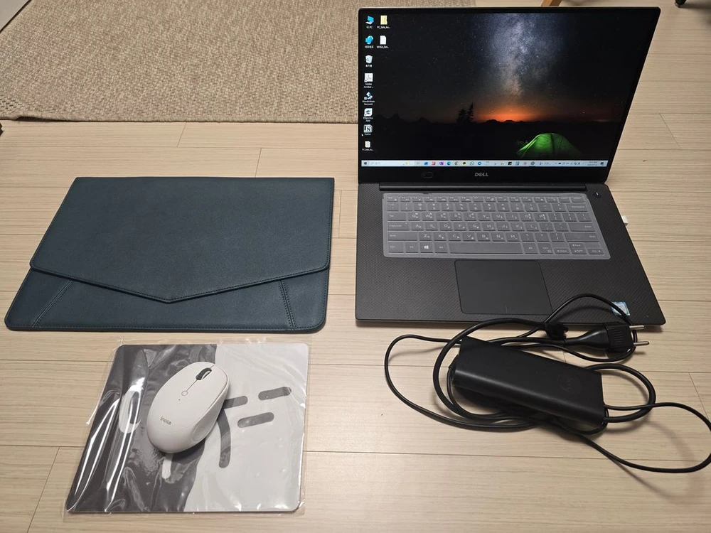 Dell XPS 15 9560 노트북 이미지