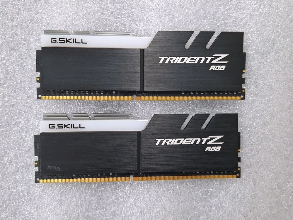 컴퓨터 지스킬 메모리 TRIDENT Z DDR4 3200 16GB (8GB두개) 이미지