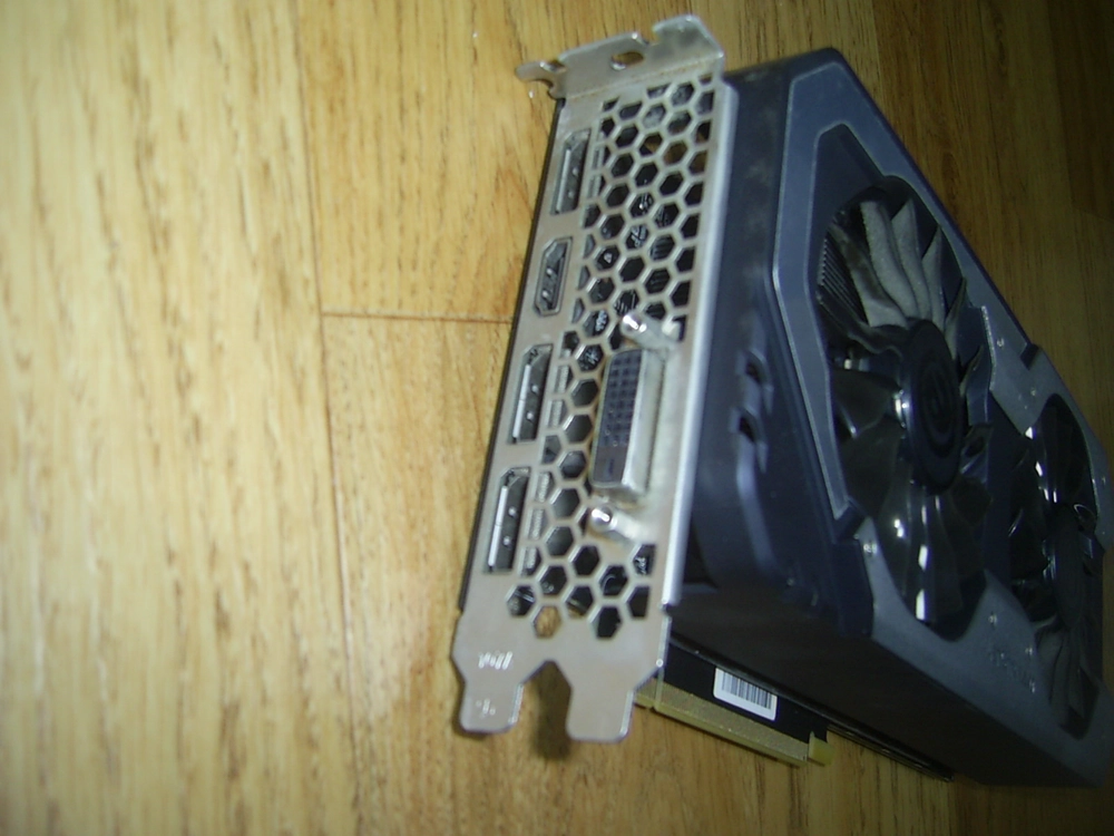 이엠텍 GTX1060super-6g 그래픽카드 이미지