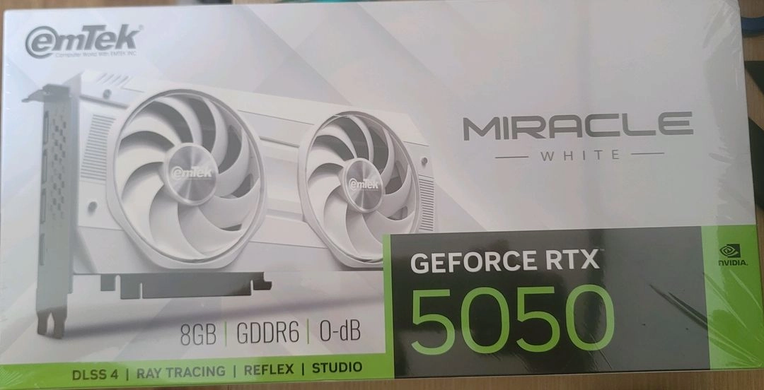 이엠텍 RTX 5050 MIRACLE WHITE 8GB 그래픽카드 - 안심되는 중고거래