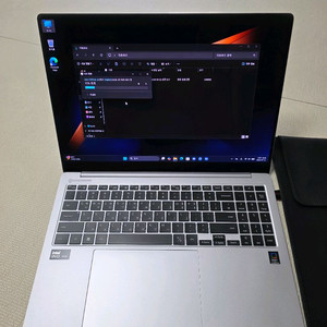 새제품 갤럭시 북4프로 노트북 울트라5 16램 SSD 512GB 이미지