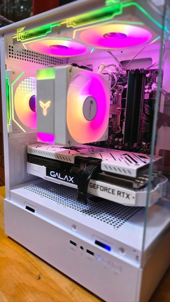 라이젠 7500f rtx3070ti 컴퓨터 본체 이미지