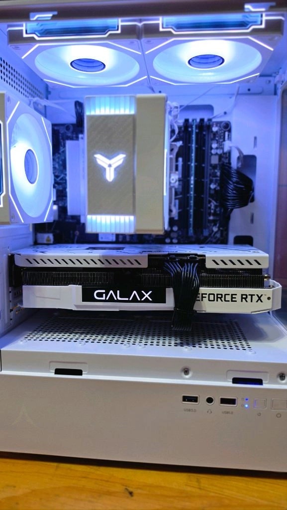 라이젠 7500f rtx3070ti 컴퓨터 본체 이미지