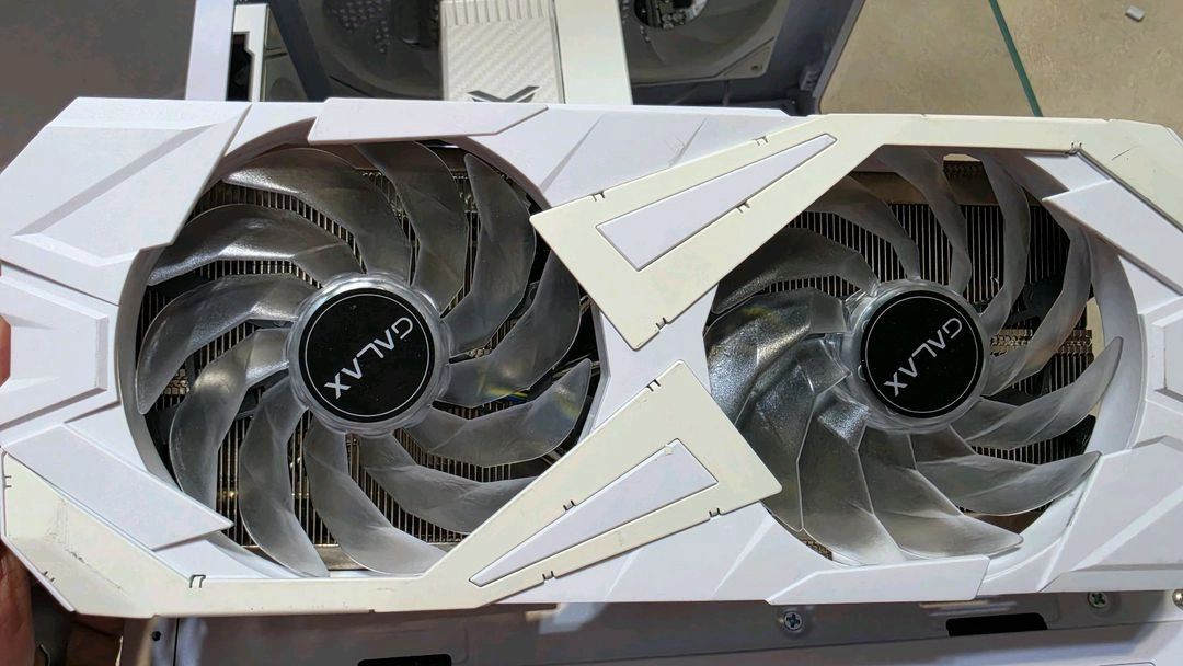 라이젠 7500f rtx3070ti 컴퓨터 본체 이미지