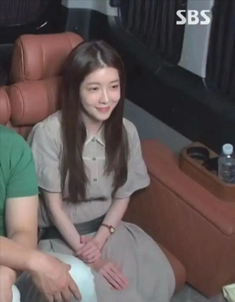 써스데이아일랜드 빅카라 린넨혼방 체크 롱원피스 베이지 레이스 프릴 러플 소매 반팔 이미지