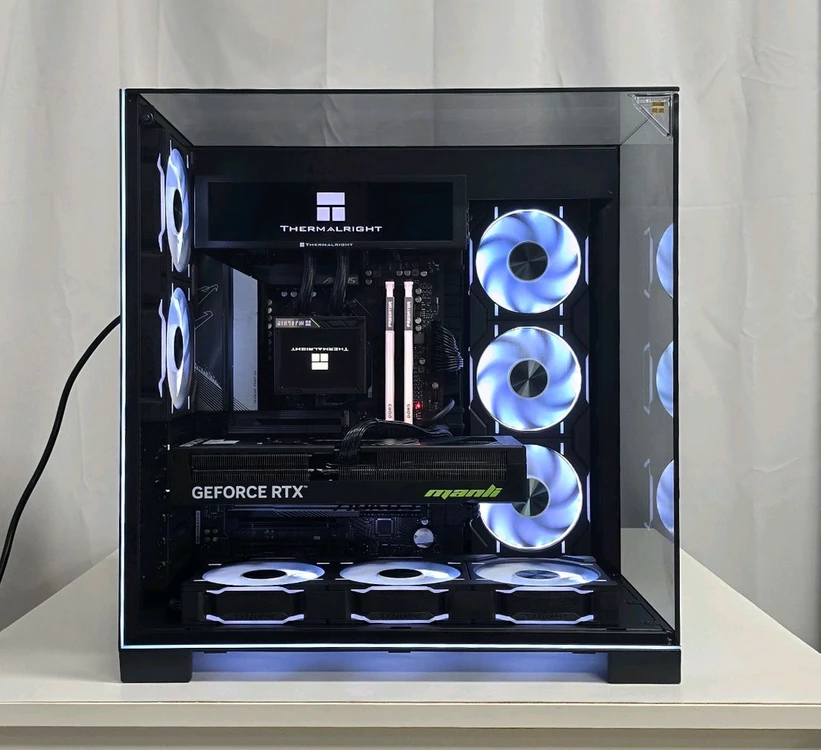 라이젠7800X3D+RTX5070 조립컴퓨터 조립PC 컴퓨터 이미지