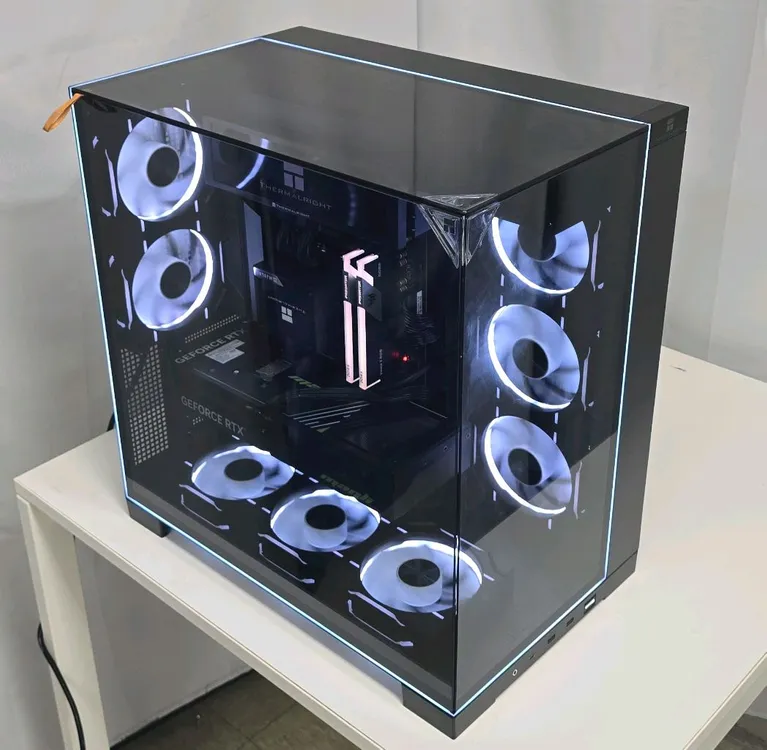 라이젠7800X3D+RTX5070 조립컴퓨터 조립PC 컴퓨터 이미지