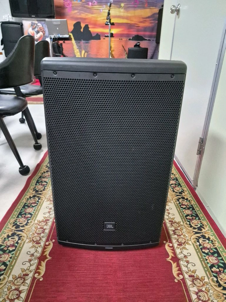 JBL EON615(앰프내장)스피커 팝니다 - 안심되는 중고거래