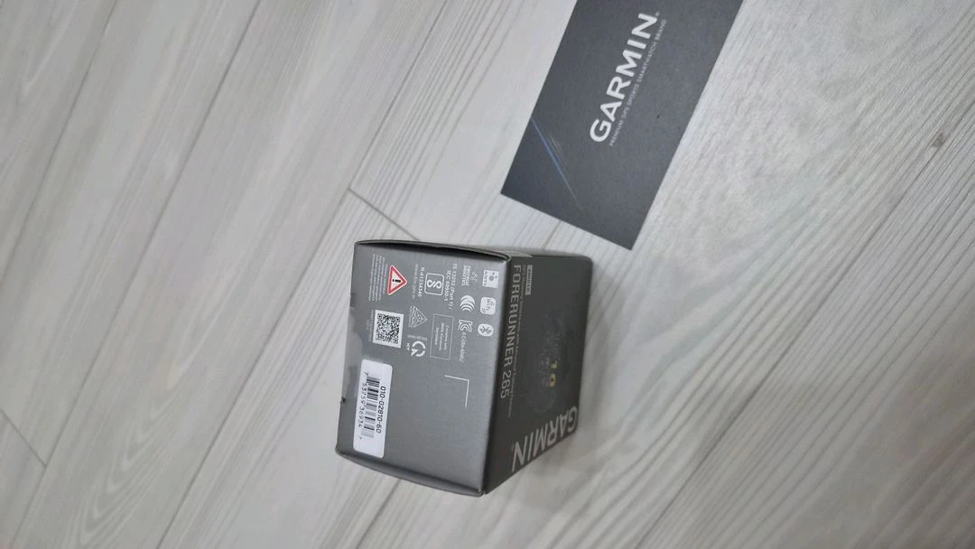 가민 포러너 265 GPS 스마트워치 미개봉 새상품 - 안심되는 중고거래