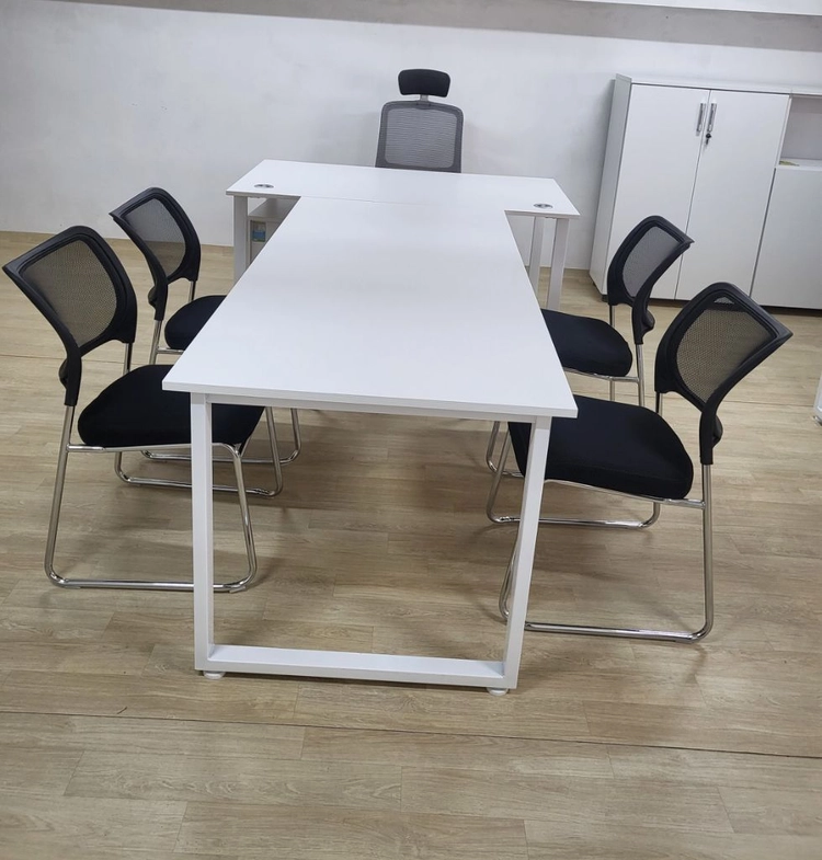 회의용테이블 회의용의자 파티션 책상 의자 원탁 철제캐비넷 철재옷장 서랍 회의용테이블 수납장 책장 포밍탁자 회의용의자 이미지