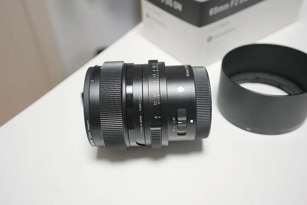 시그마 C 65mm F2 DG DN 소니 FE마운트 이미지