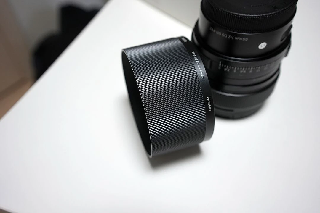 시그마 C 65mm F2 DG DN 소니 FE마운트 이미지