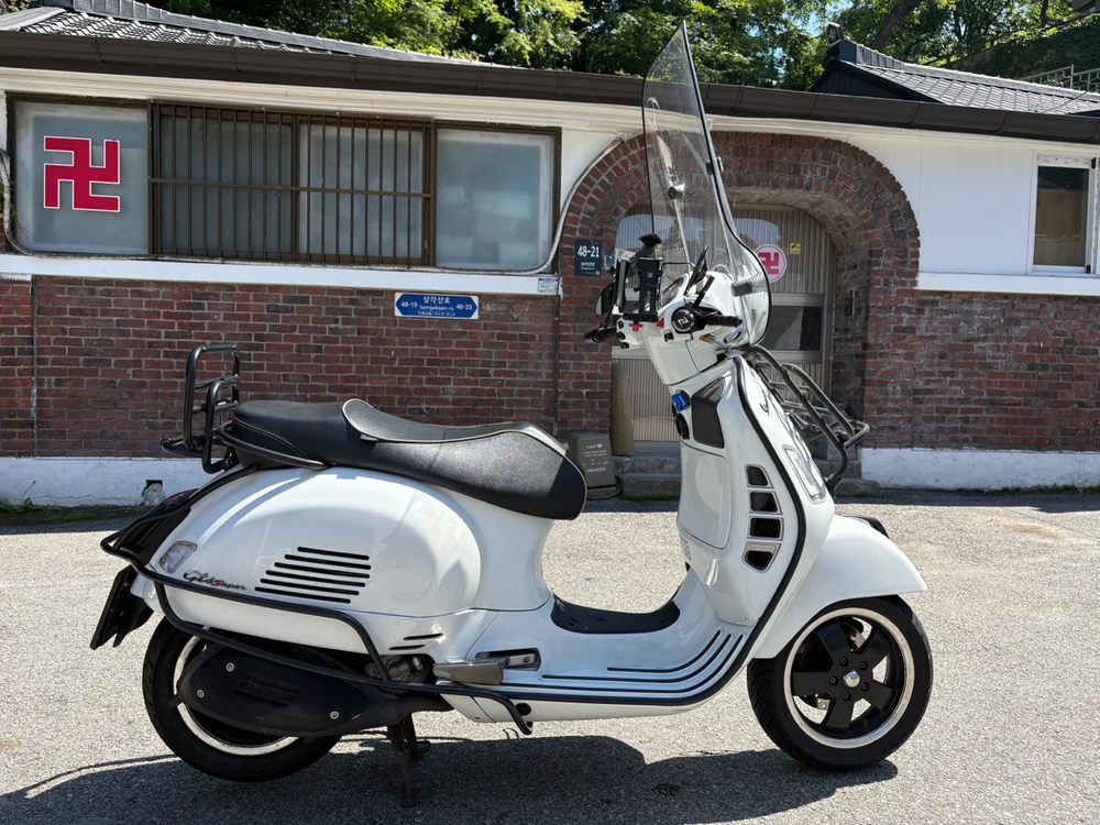 베스파 gts300 이미지